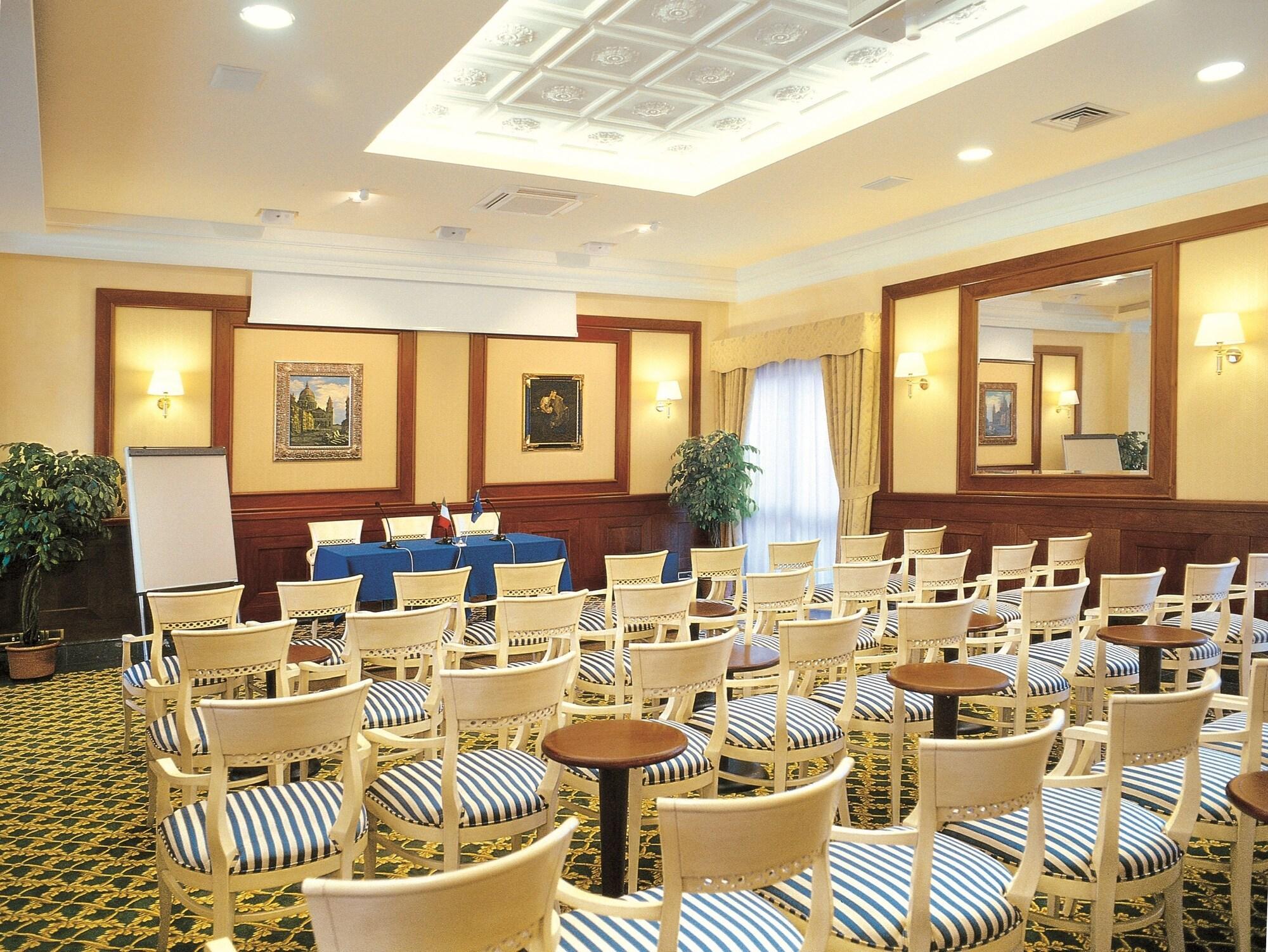 לידו די ג'סולו Hotel Principe Palace מראה חיצוני תמונה