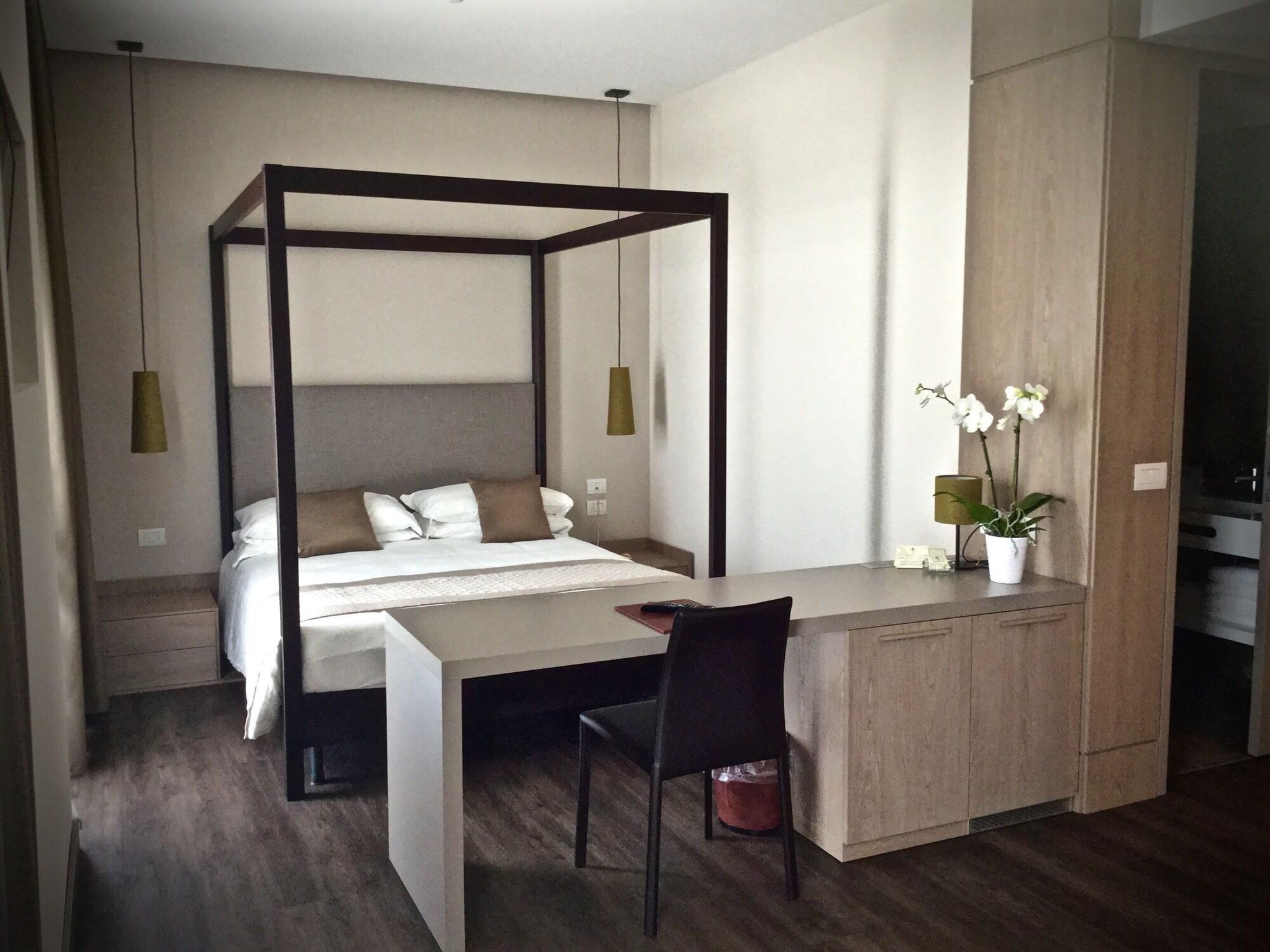 לידו די ג'סולו Hotel Principe Palace מראה חיצוני תמונה